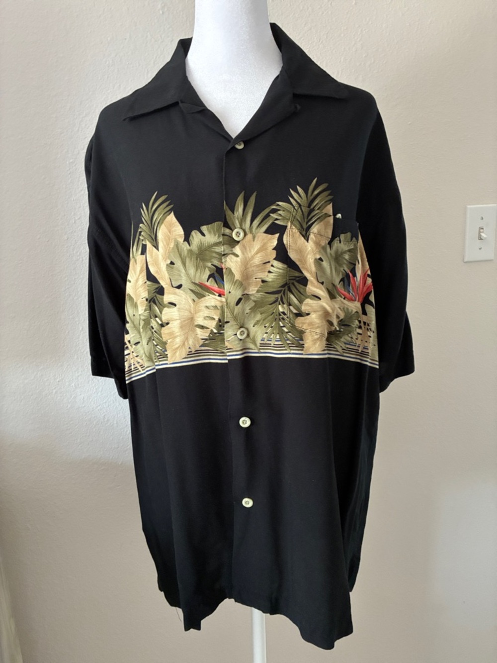 Men’s Hawaiian shirt